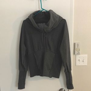 Lululemon “Course-ette” full zip grey jacket.